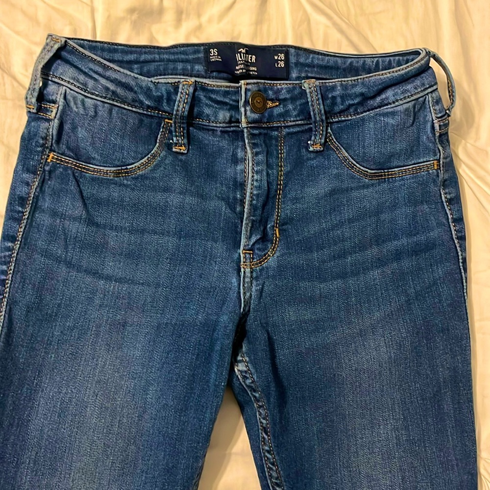 Size 3S Hollister skinny mid rise jeans